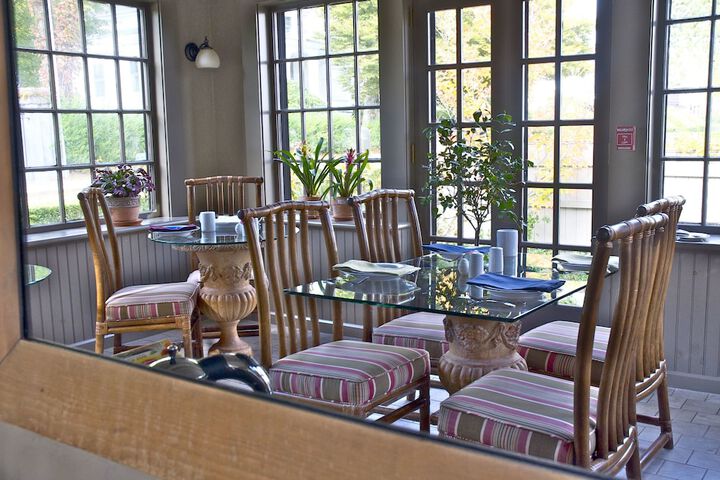 Breakfast/Coffee Service 28 of 31