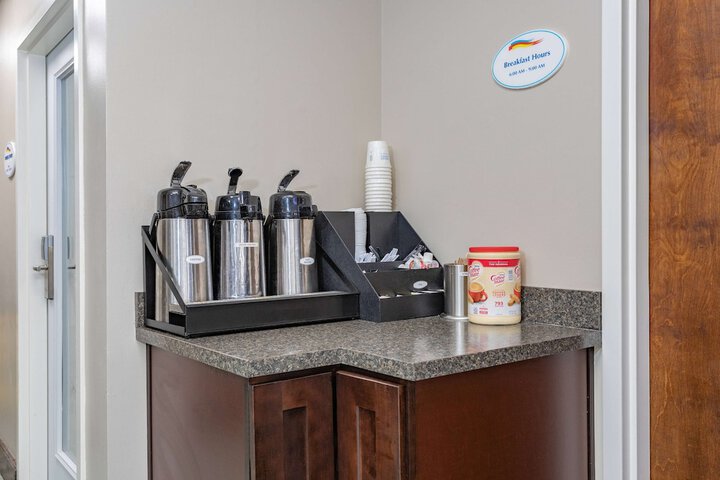 Breakfast/Coffee Service 35 of 45