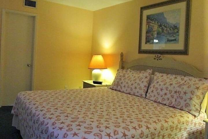 Room 21 of 42
