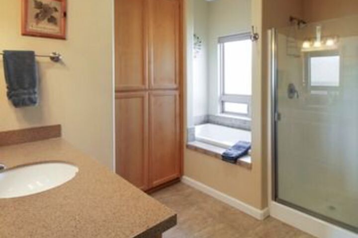 Bungalow at J and J Cellars 1 Br Home by RedAwning