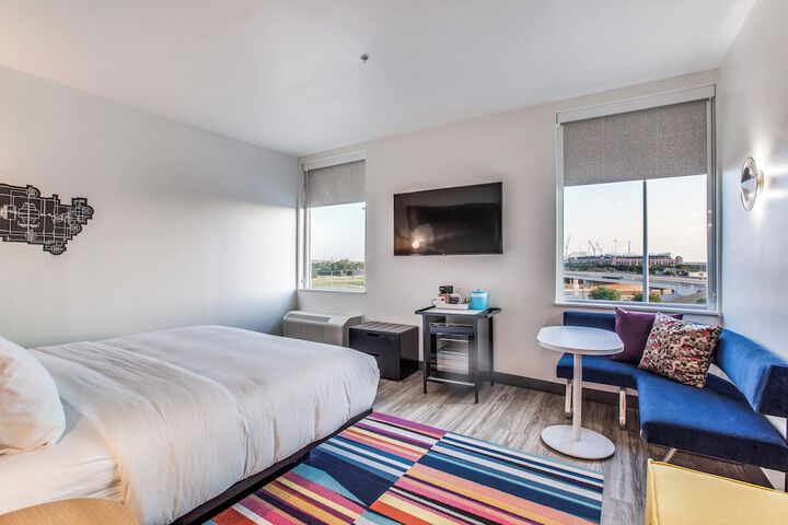 Room 9 of 22