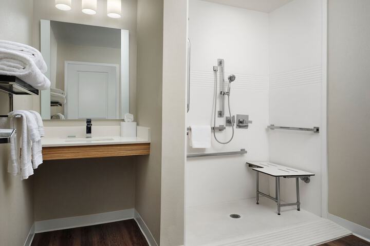 Room 20 of 29