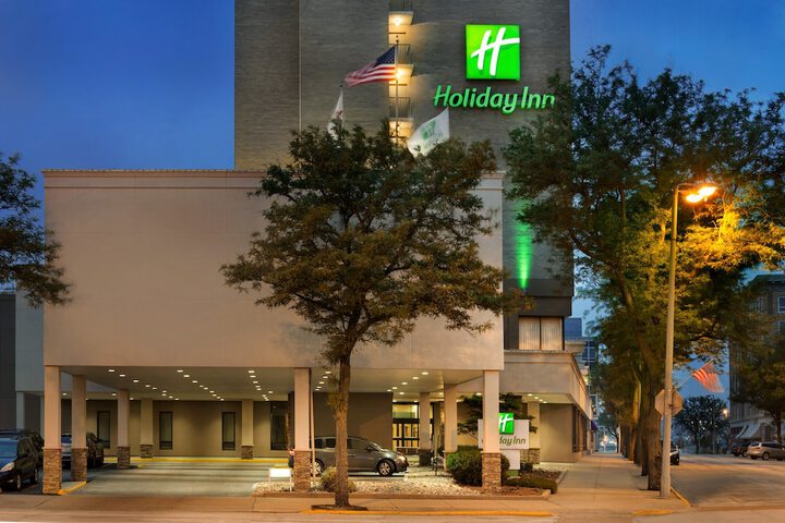 Hotel 7 of 58
