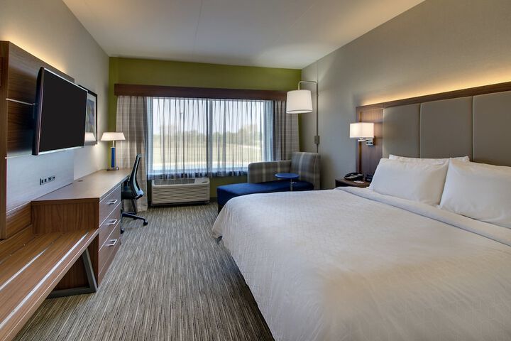 Holiday Inn Express & Suites Findlay North by IHG