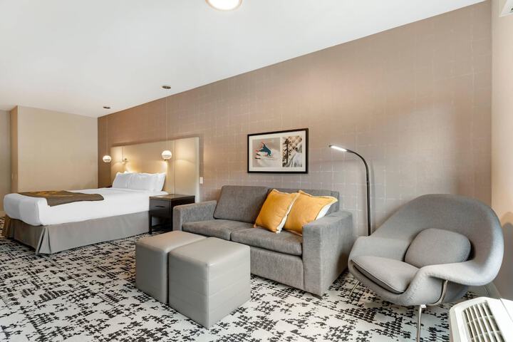 Cambria Hotel Copper Mountain