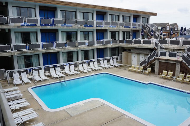 Pool 3 of 26