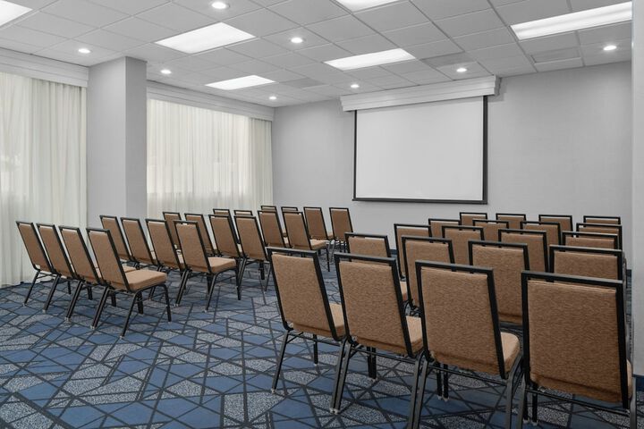 Courtyard by Marriott Cypress Anaheim / Orange County