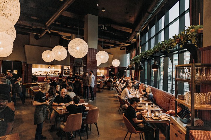 Dining 53 of 64