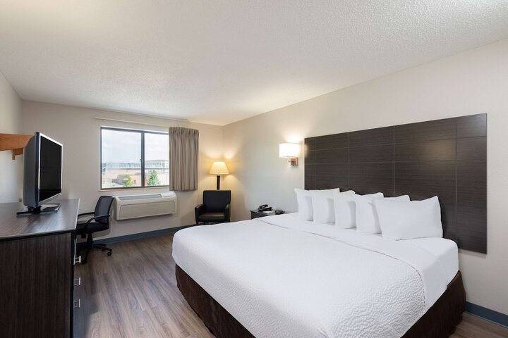 Days Inn by Wyndham Somerset PA I-70 I-76
