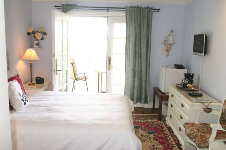 Room 9 of 66