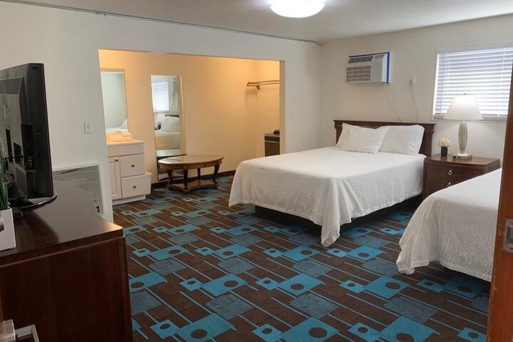 Room 25 of 44