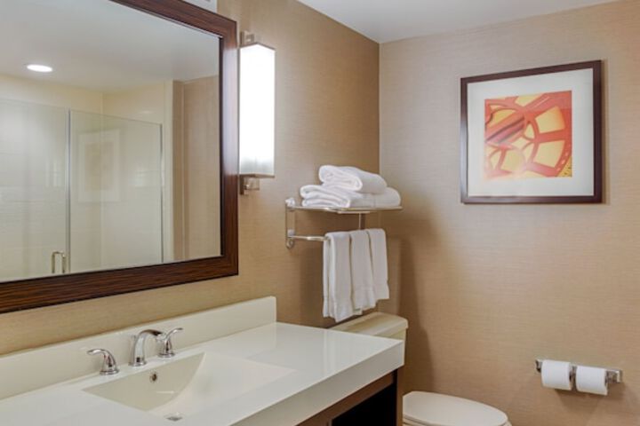 Room 9 of 26