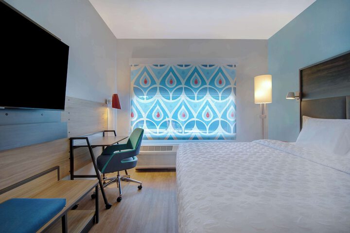 Room 30 of 52