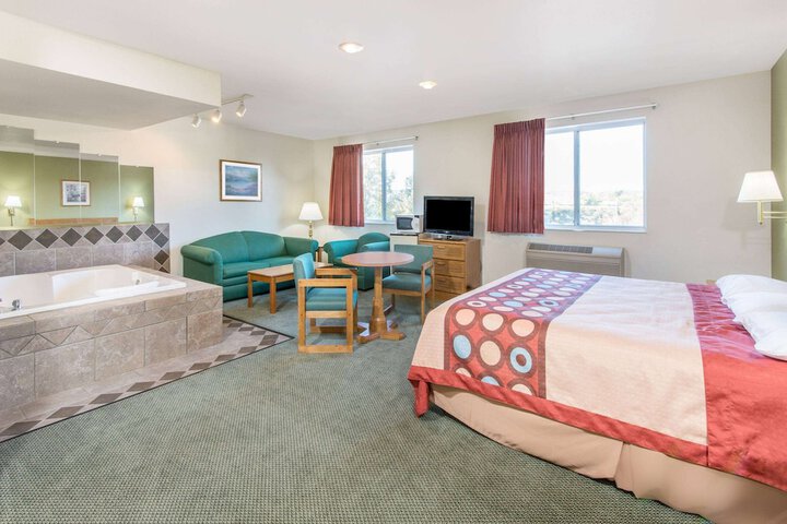 Room 22 of 30