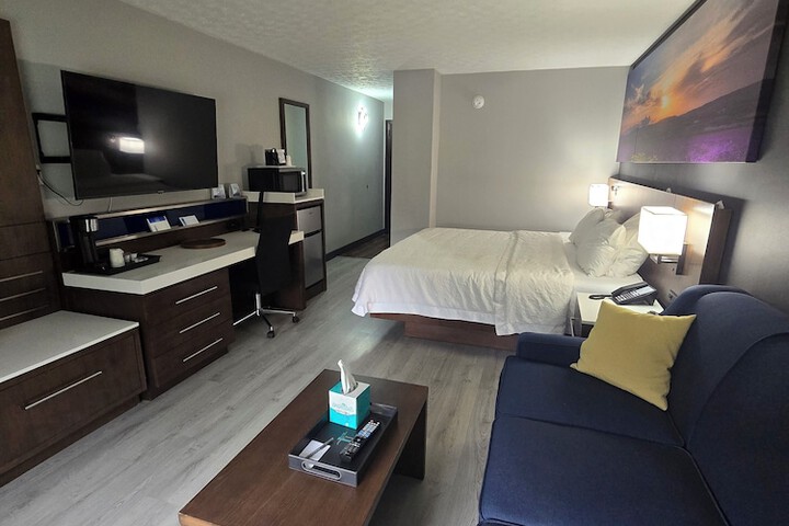Luxor Inn & Suites a Travelodge by Wyndham