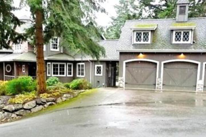 Hideaway Lodge Bed & Breakfast