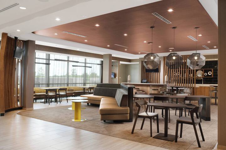 Hotel Interior 10 of 24