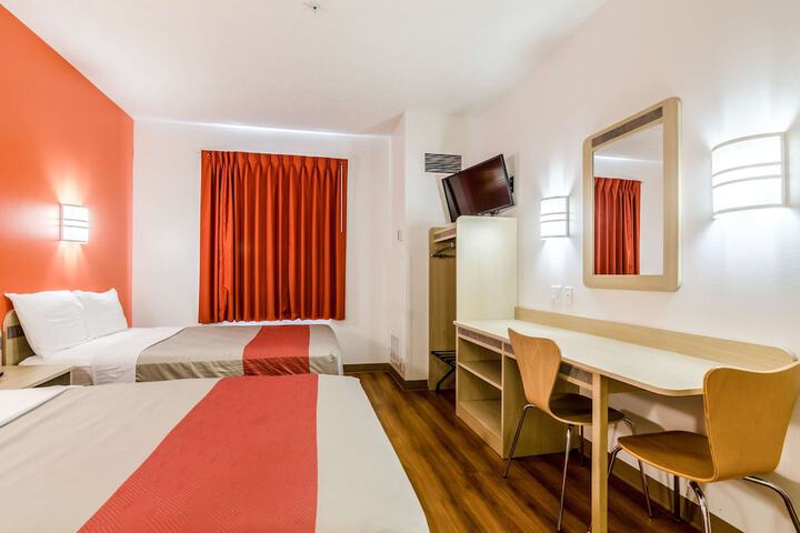 Room 29 of 44