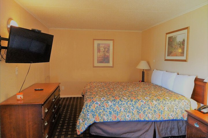 Room 74 of 126