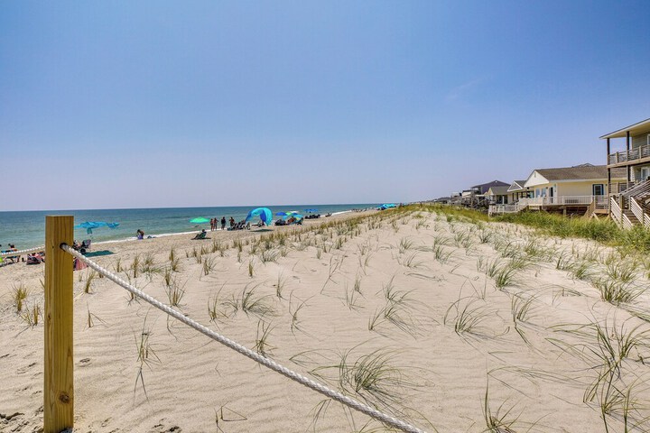 Coastal North Carolina Retreat: Half Mile to Beach