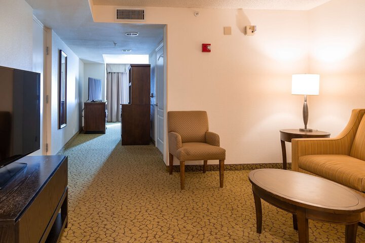 Room 33 of 53