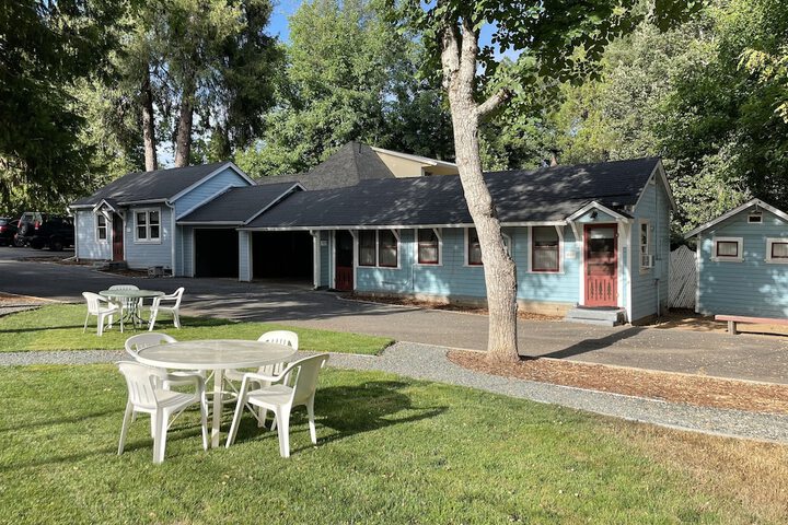 Piety Hill Cottages