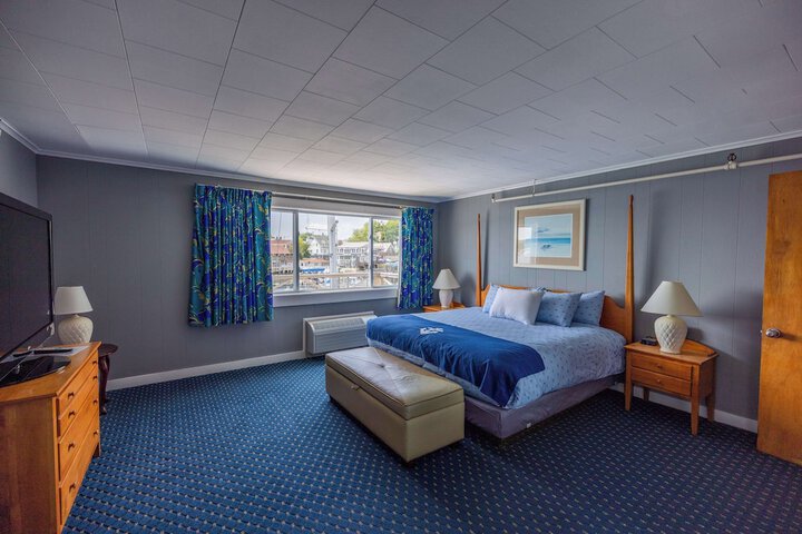 Room 155 of 247