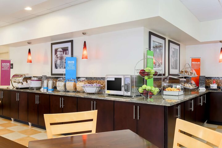 Hampton Inn Champaign / Urbana