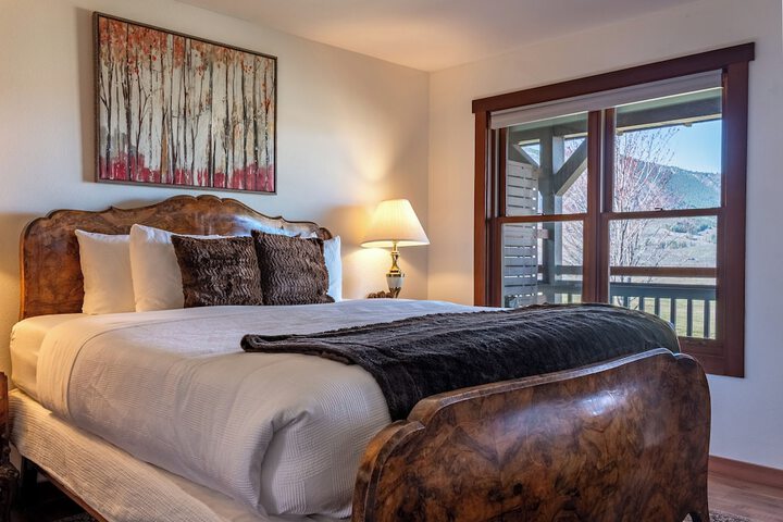 Casia Lodge and Ranch