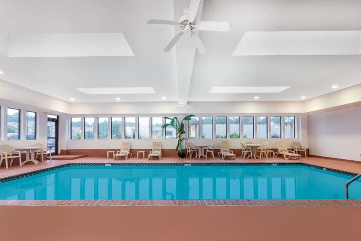 Pool 2 of 15