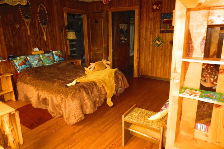 Room 19 of 37