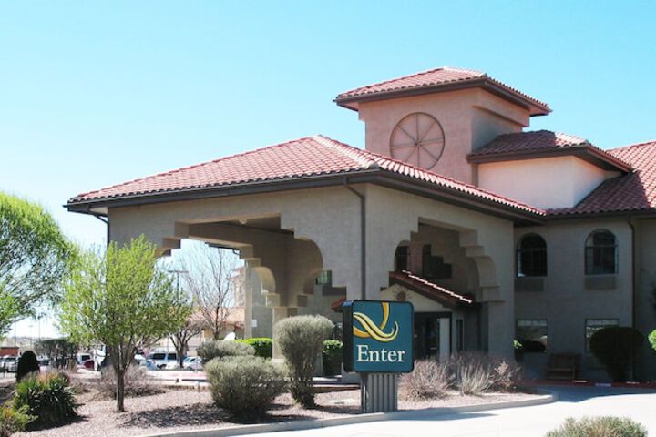 Hotel 2 of 88