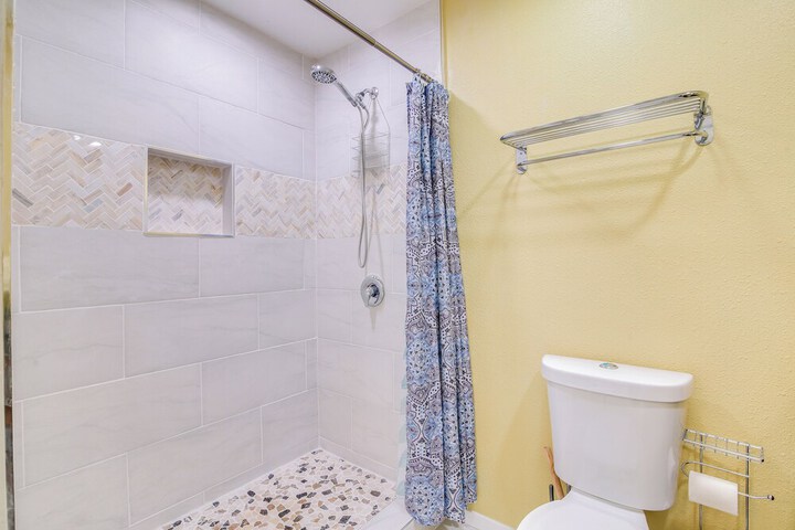Classy San Benito Vacation Rental With Chiminea!