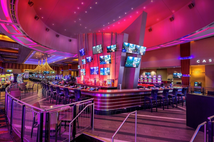 Isle Casino Hotel Waterloo - a Caesars Rewards Destination