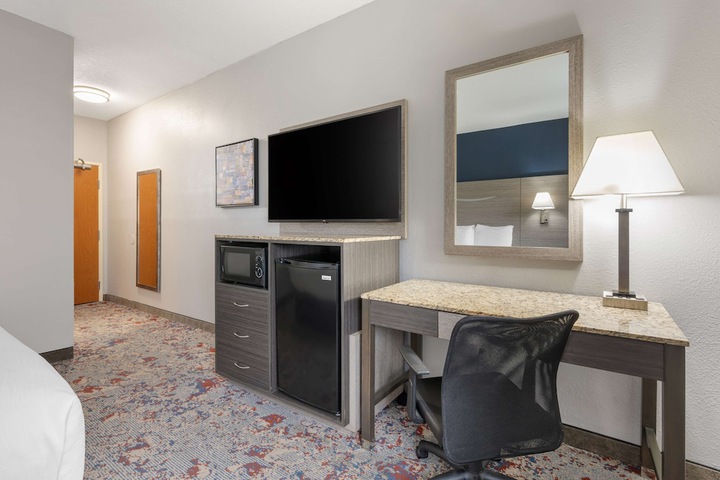 Room 19 of 31