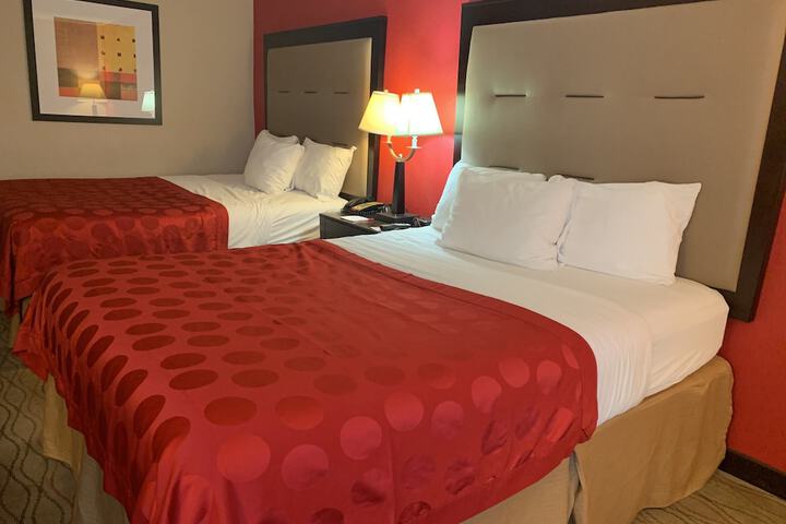 Room 7 of 16
