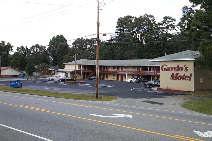 Gardos Motel