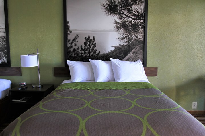 Room 29 of 38