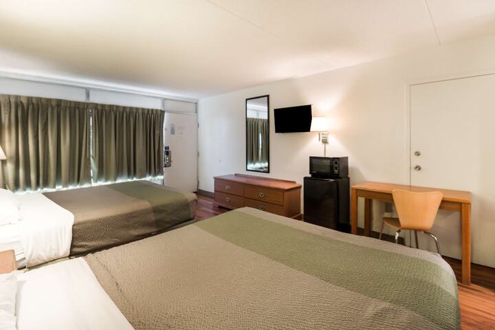 Motel 6 Pulaski TN