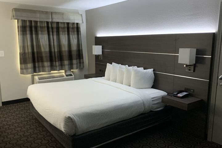 Days Inn by Wyndham Wagoner