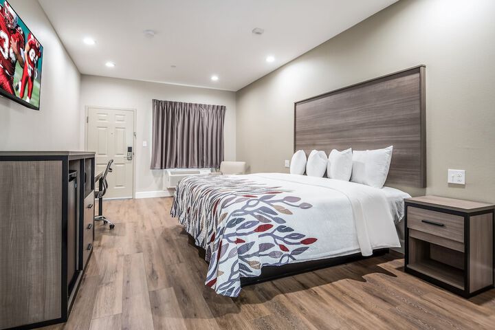 Room 16 of 26