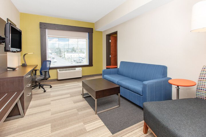 Holiday Inn Express Hotel & Suites Seaside-Convention Center by IHG