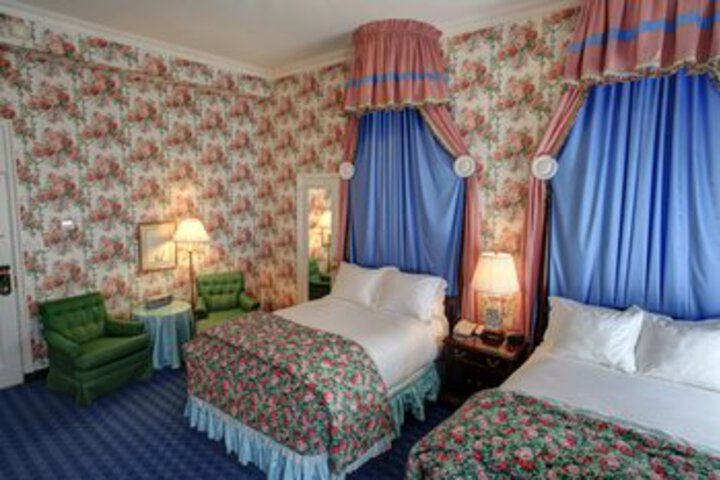 Room 164 of 200