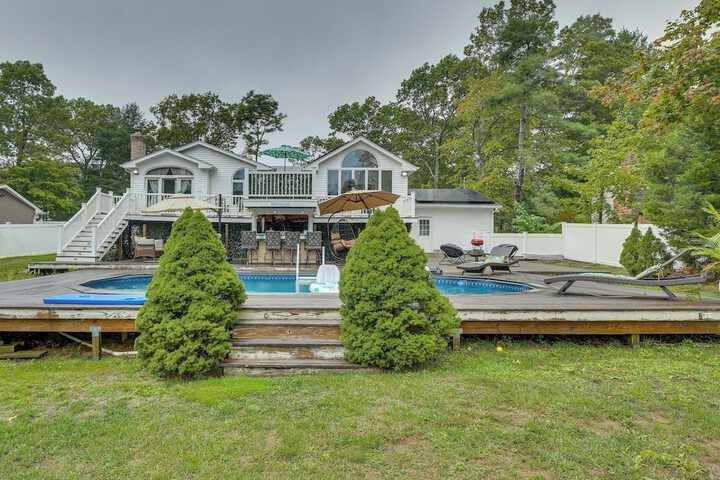dreams of Paradise Luxury Home w / Pool!