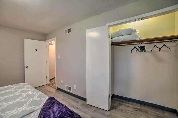 Near Mines & Meadows: Spacious Home w / Game Room