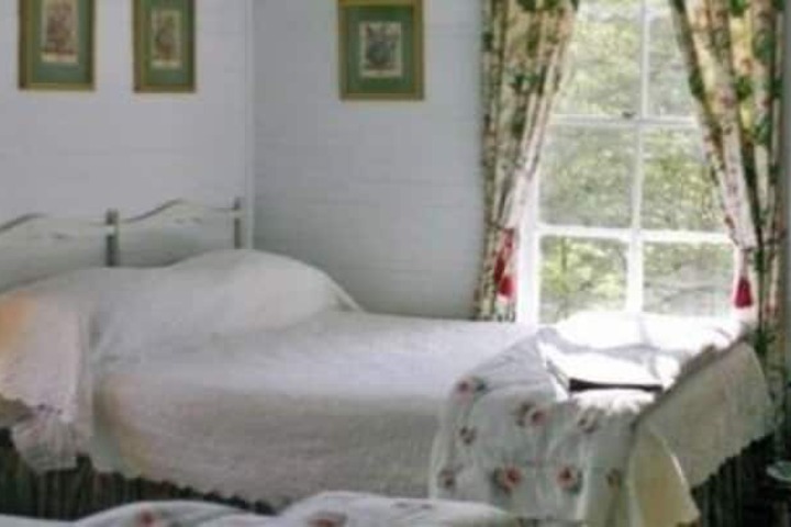 Room 11 of 26