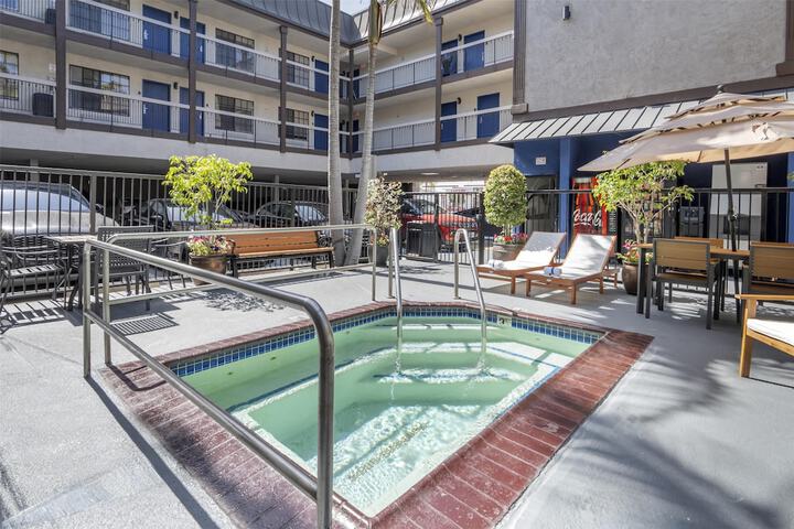 Best Western Airport Plaza Hotel – LAX  Airport LA Stadium