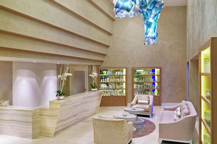 Signia by Hilton Diplomat Beach Resort