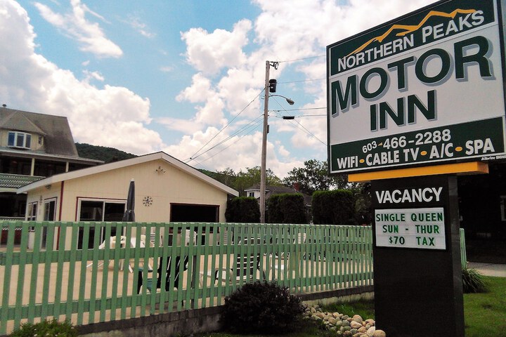 Northern Peaks Motor Inn