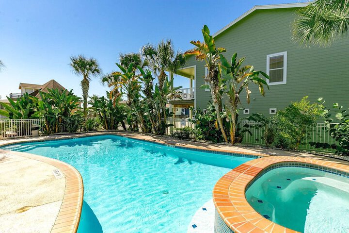 Pool 6 of 29